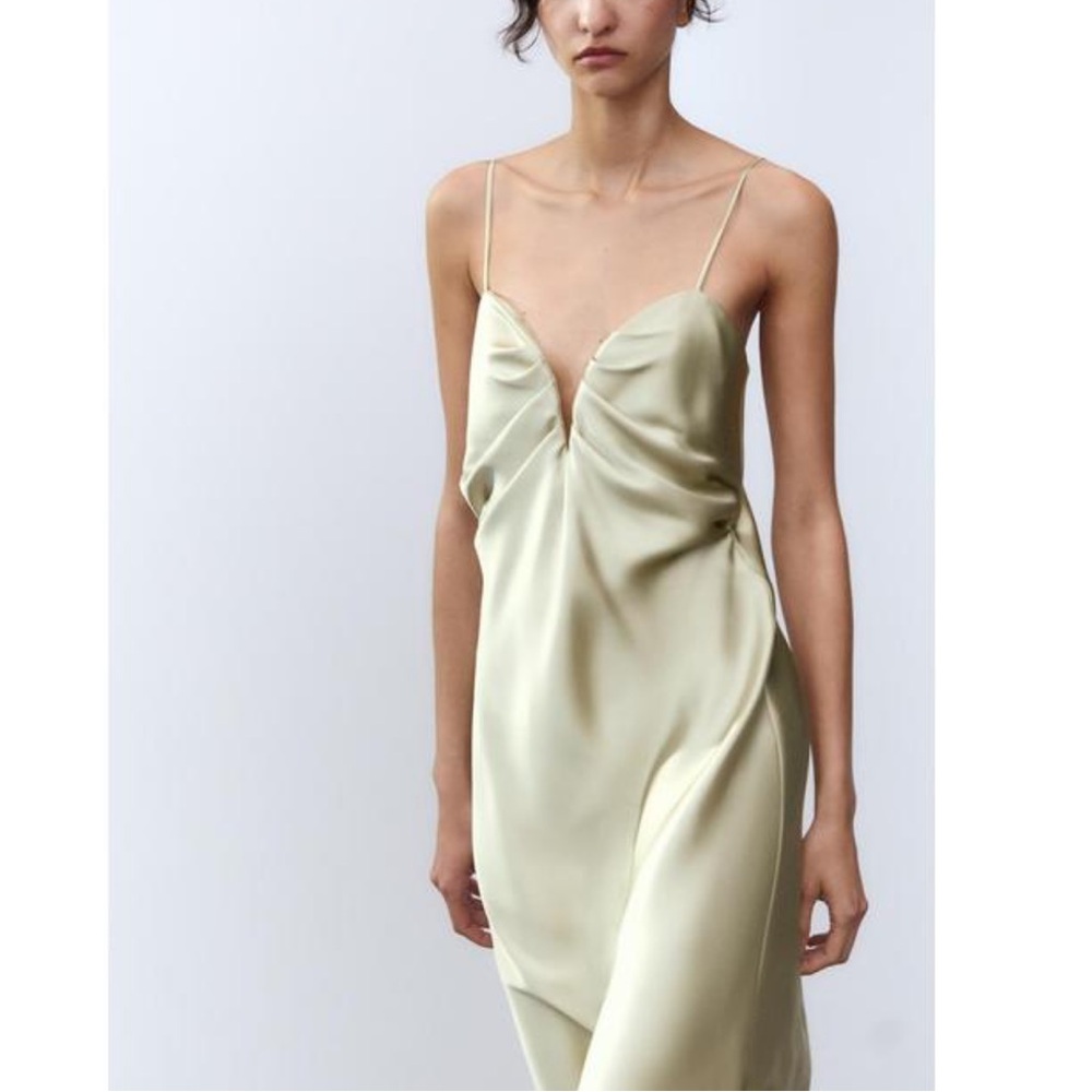 NWT Sweetheart Neck Satin Midi Dress - Picture 2 of 16